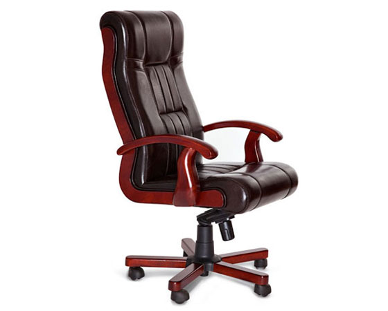 Офисное кресло для руководителя Дали
