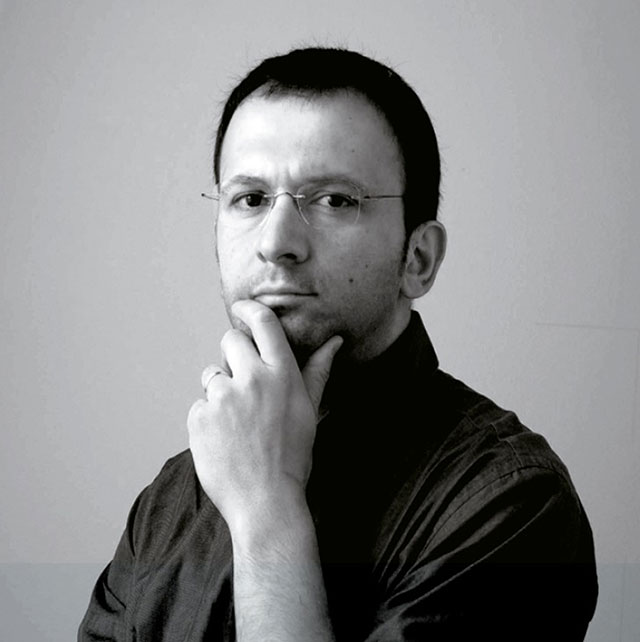 Paolo Pampanoni - дизайнер офисной мебели